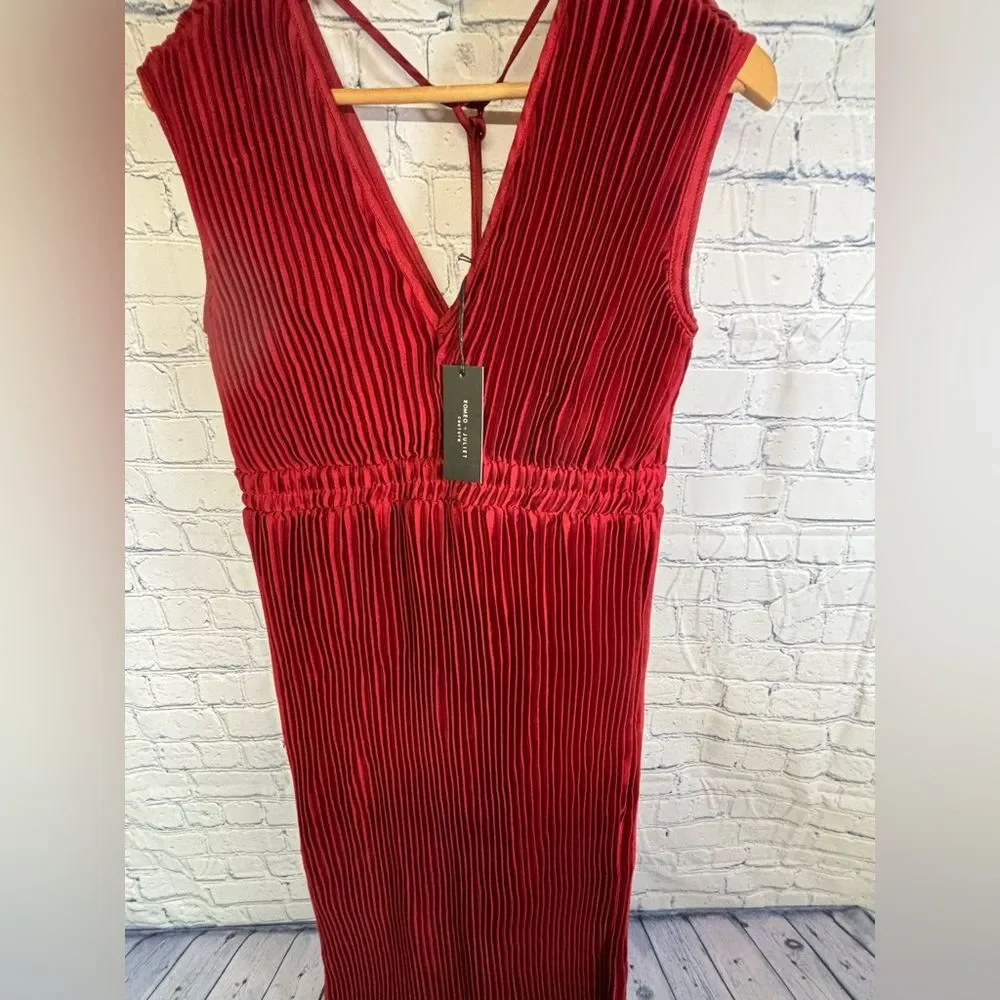 NWT Romeo + Juliet Classic Ruby Red Pleated Formal Evening Chic Midi Dress Small